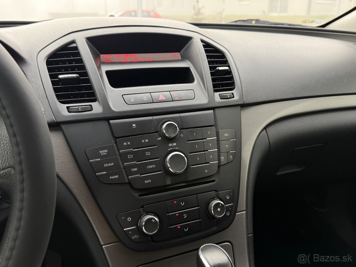 Opel Insignia 2.0 CDTI AUTOMAT 96kW 2012 - 9