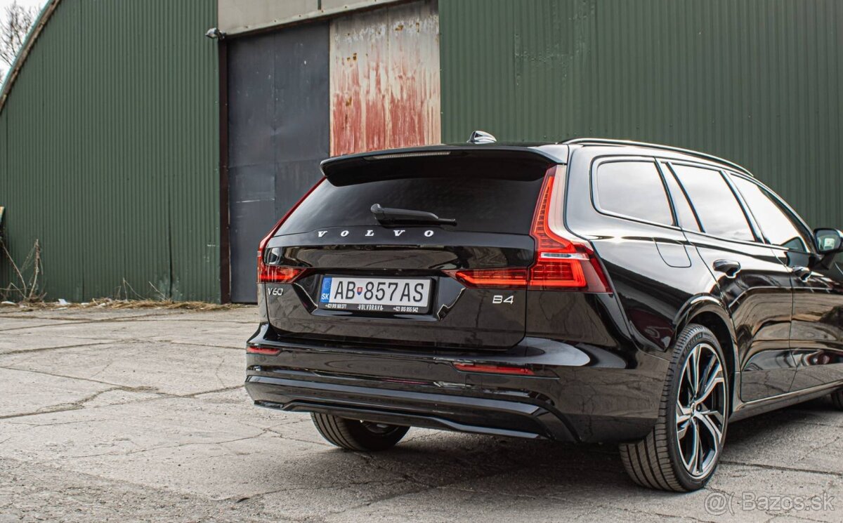 Volvo V60 B4 2.0d mHEV 145kW 2023 automat - 9