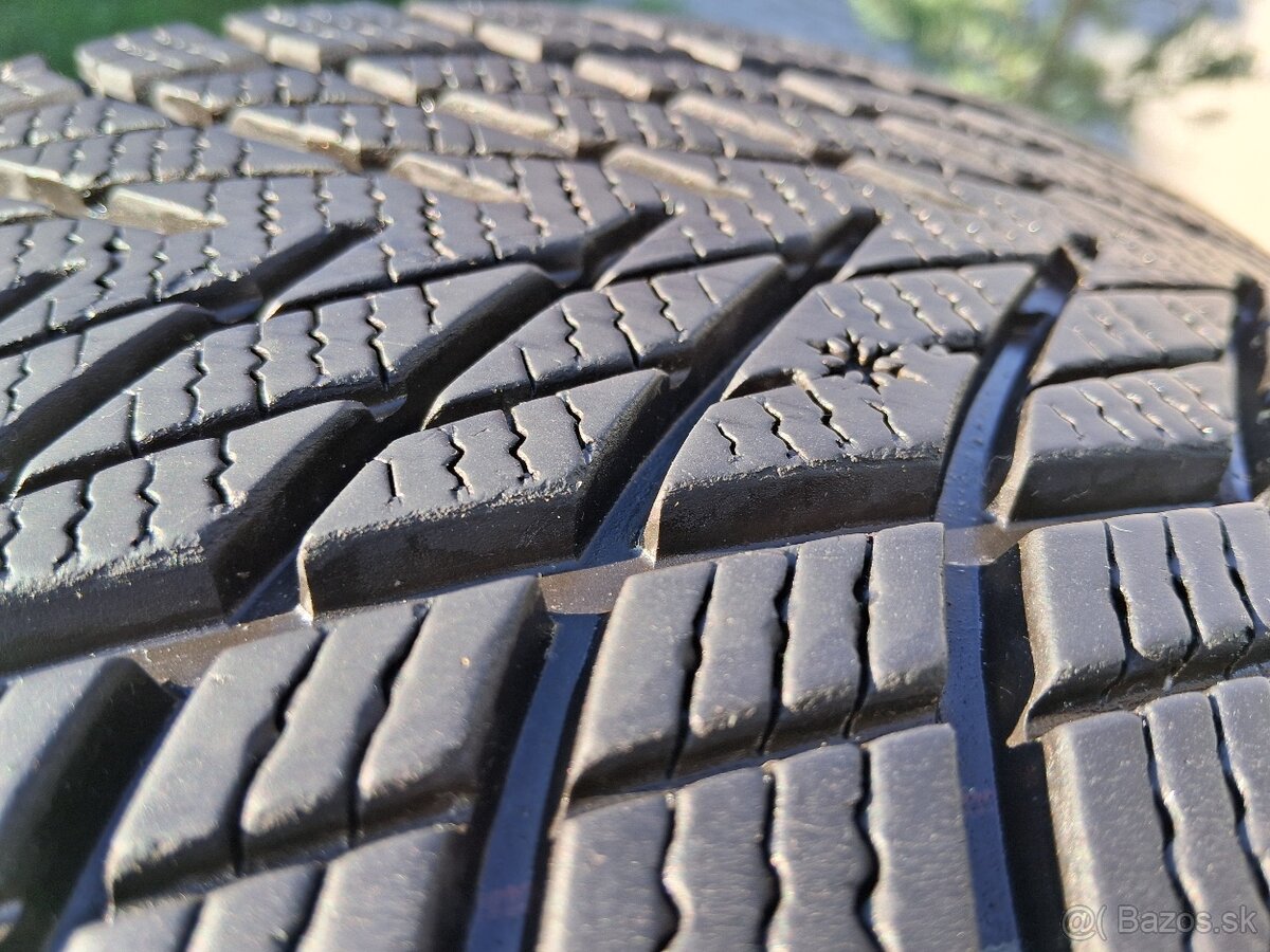 225/45 r17 zimne pneumatiky goodyear - 9