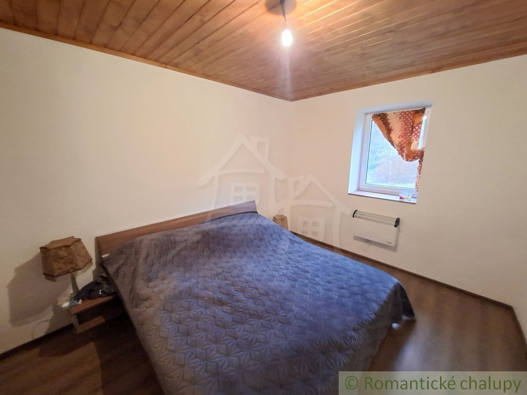 Kamenný domček pri Detve – rozpracovaná chalupa s veľkým p - 9