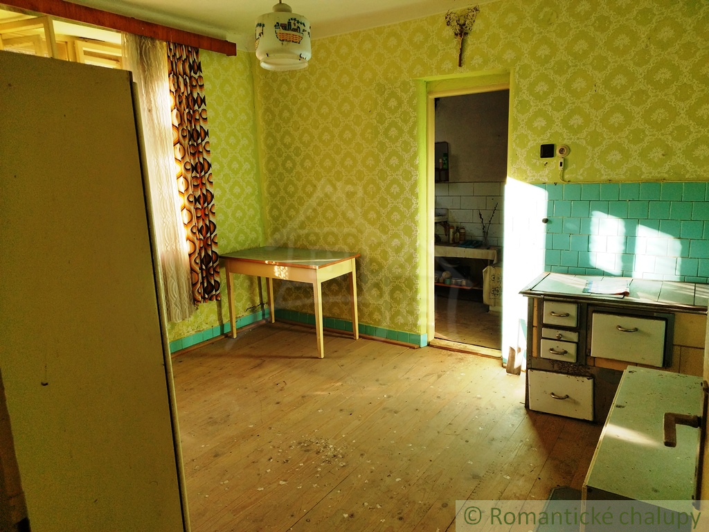 0,5ha usadlosť pod Banskou Štiavnicou, na brehu potôčika - 9