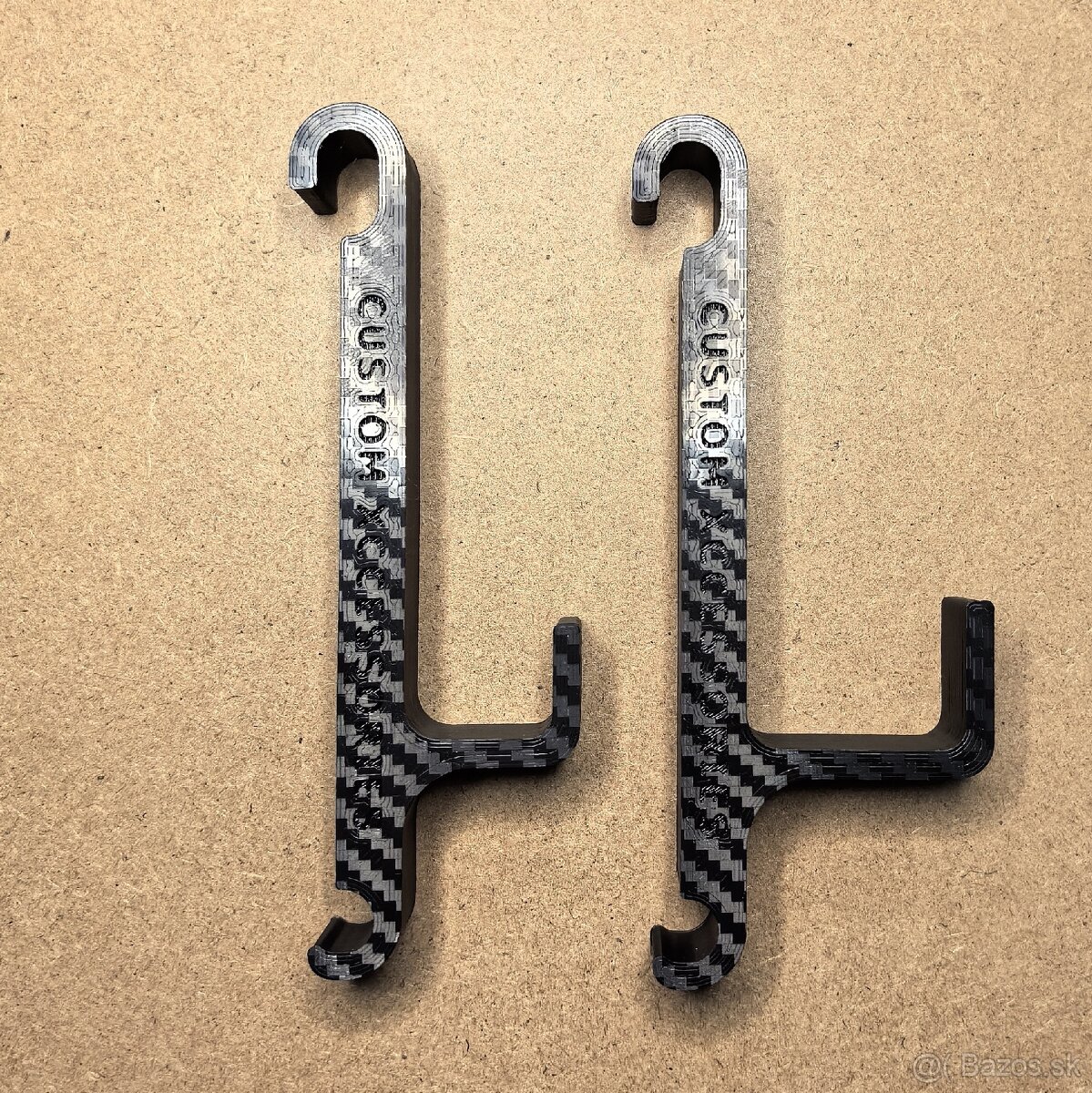 Háčiky na deliacu mrežu pre Volvo - 9