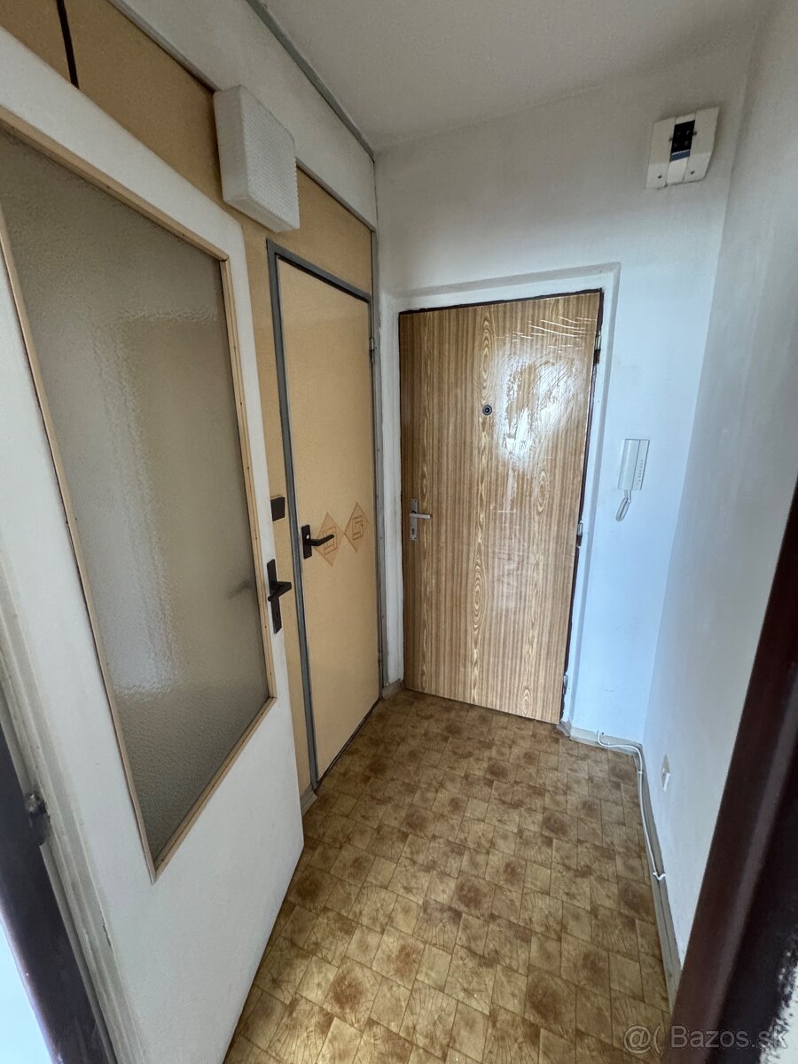 1. Izbový byt - 9