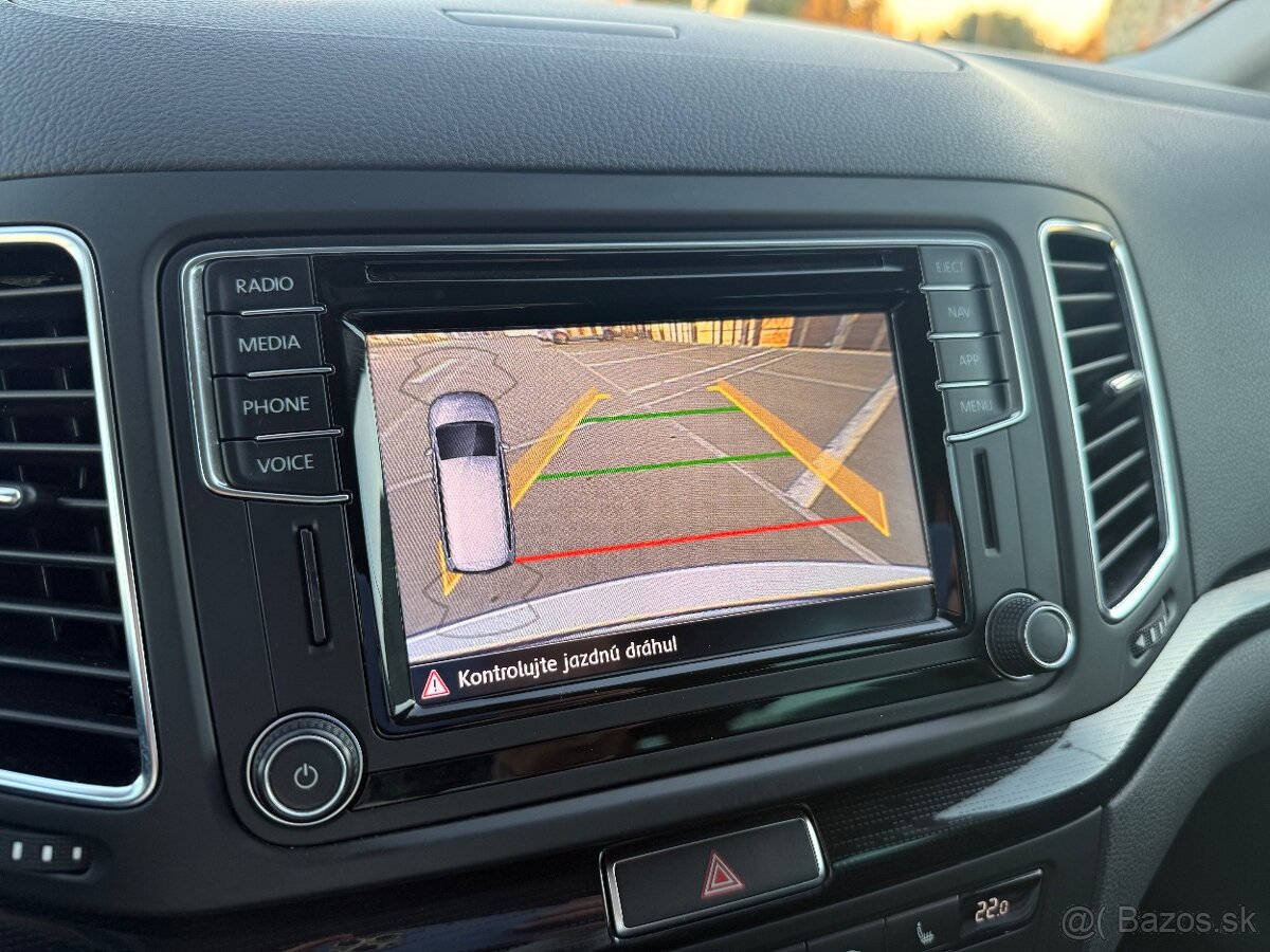 Volkswagen Sharan 2.0 TSI DSG - 9