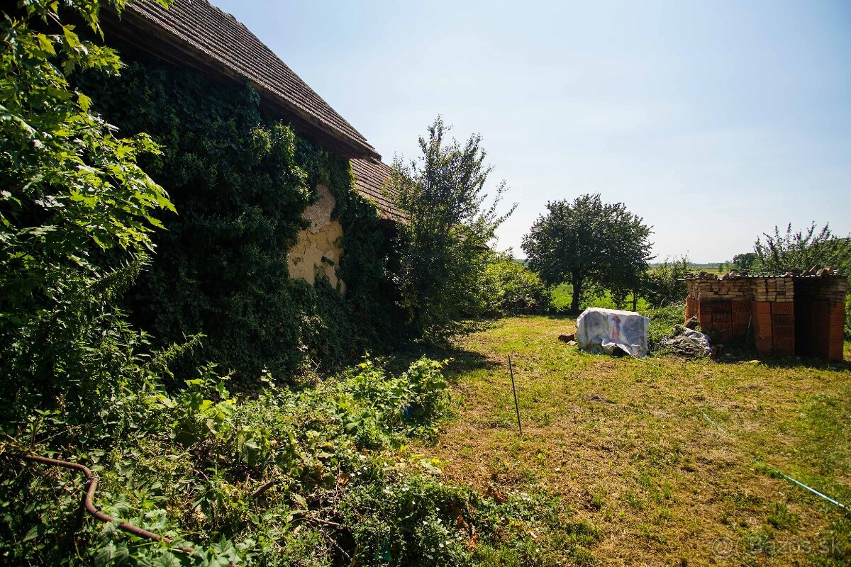 Na predaj pozemok blízko centra s výhľadom na kalváriu - 9