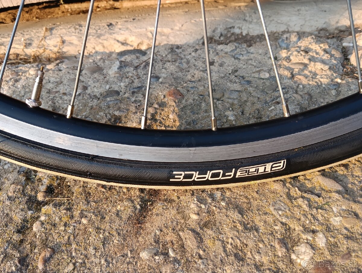 Cestný bicykel Fort - 9