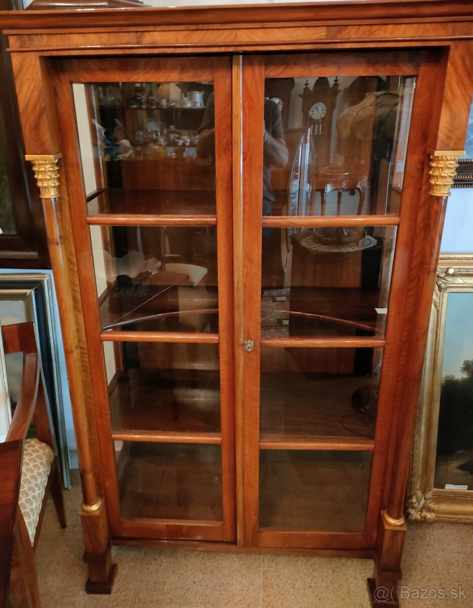 KVALITNÉ STAROŽITNOSTI - 9