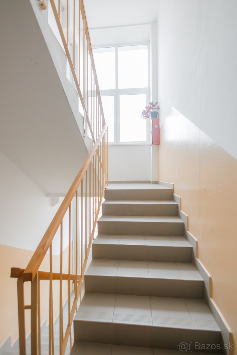 Na predaj 2-izbový byt v Púchove - 9