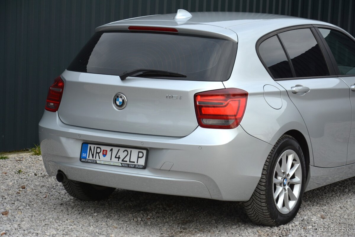 BMW rad 1 1.60 116i, SR voz, Automat,Serv.Kniha - 9