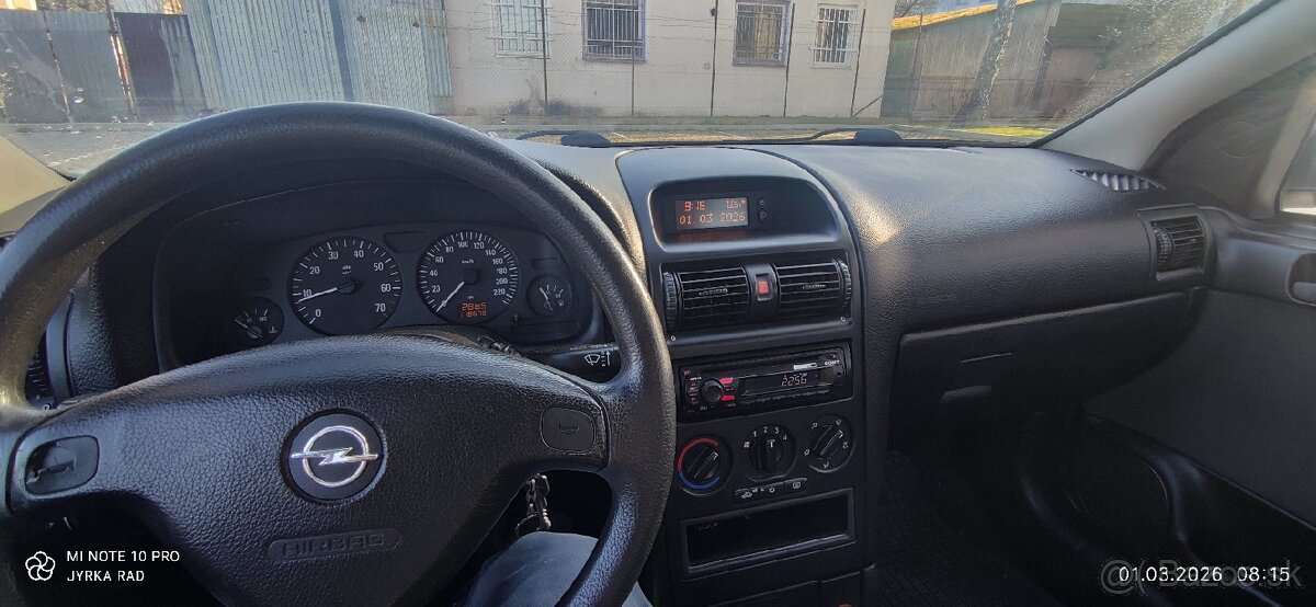 Opel Astra g 1.4 benzín 2009 rok - 9