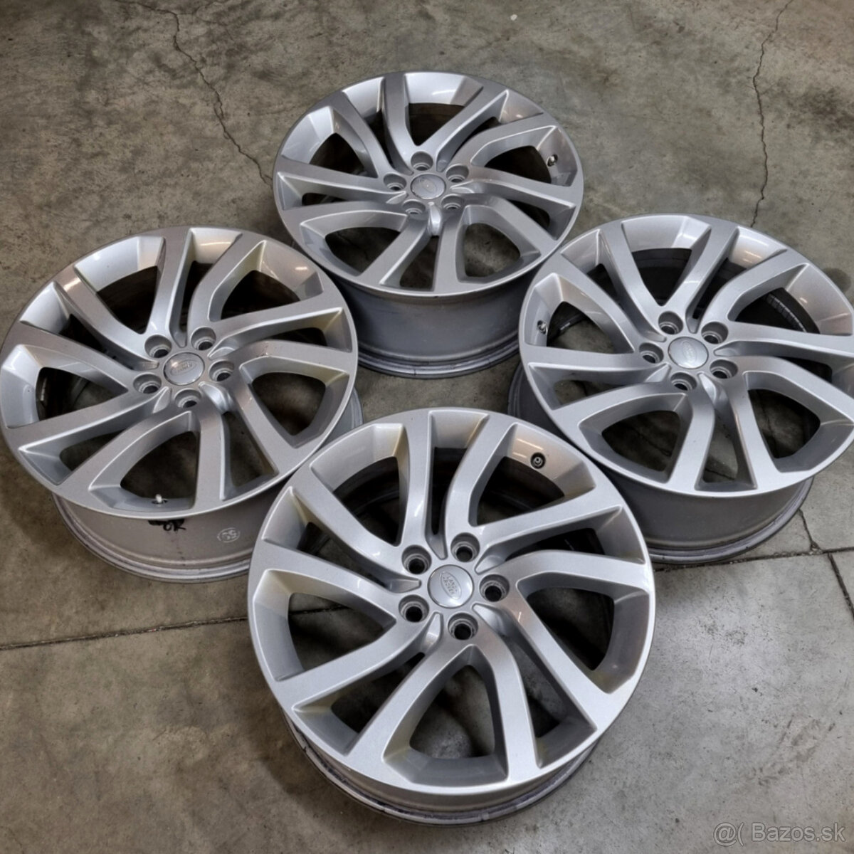 Hliníkové disky 5x120 R20 8,5J ET47 - 9