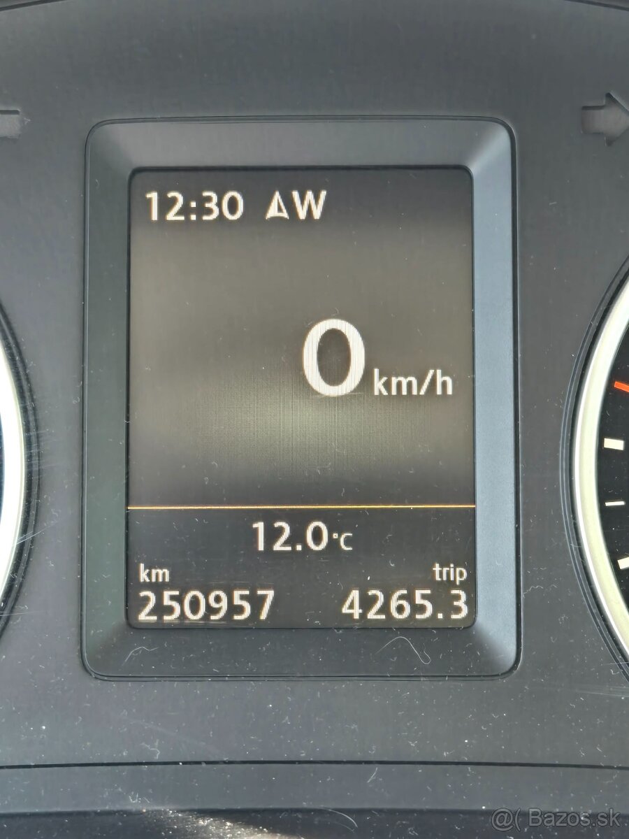 Vw Tiguan 2.0 - 9