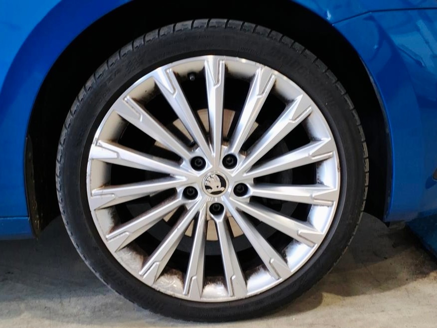ŠKODA Octavia 2024 2.0TDi 4x4 DSG VIRTUAL/ŤAŽNÉ/MATRIX - 9