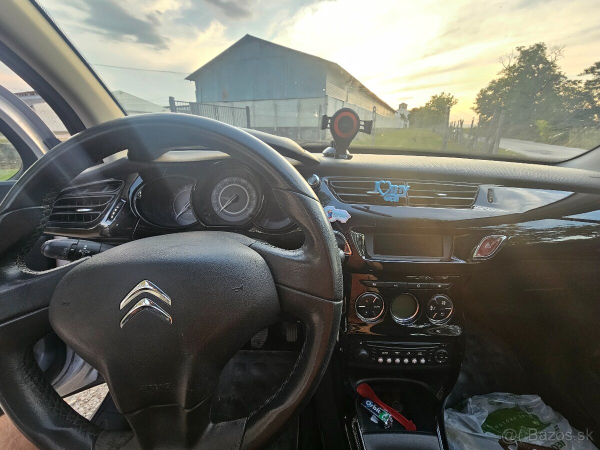 Citroen c3 1.2 - 9