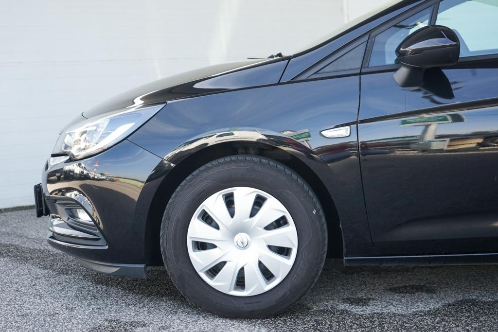 3- Opel, Astra Sports Tourer, 2017, benzín, 1.4i, 74kw - 9