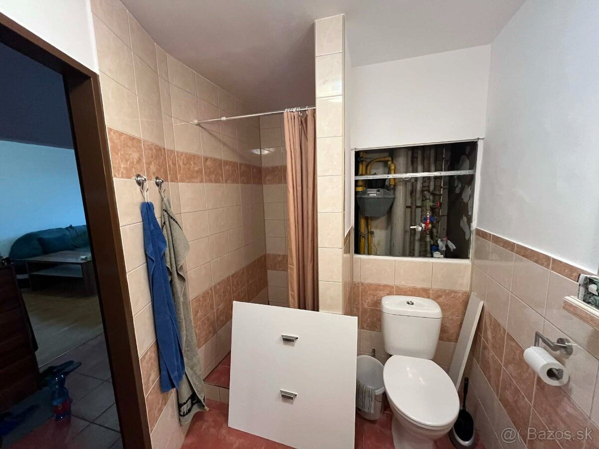 Priestranný 2-izbový byt v Stupave - 9