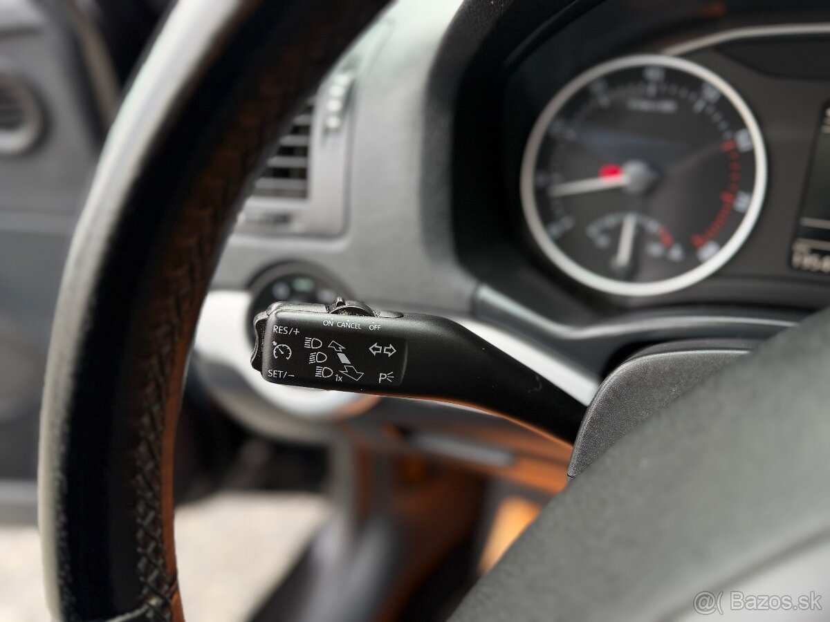 Škoda Octavia 1.8 TSI Elegance - 9