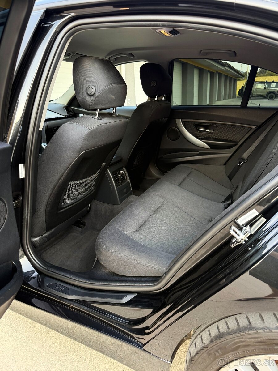 BMW 316D // 181 000 km // Top stav - 9