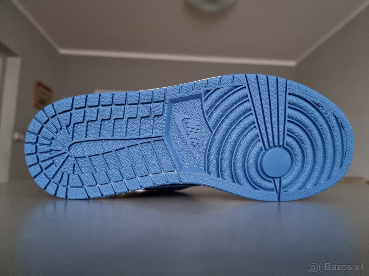 Nike Air Jordan 1 Retro High Dark Marina Blue - 9