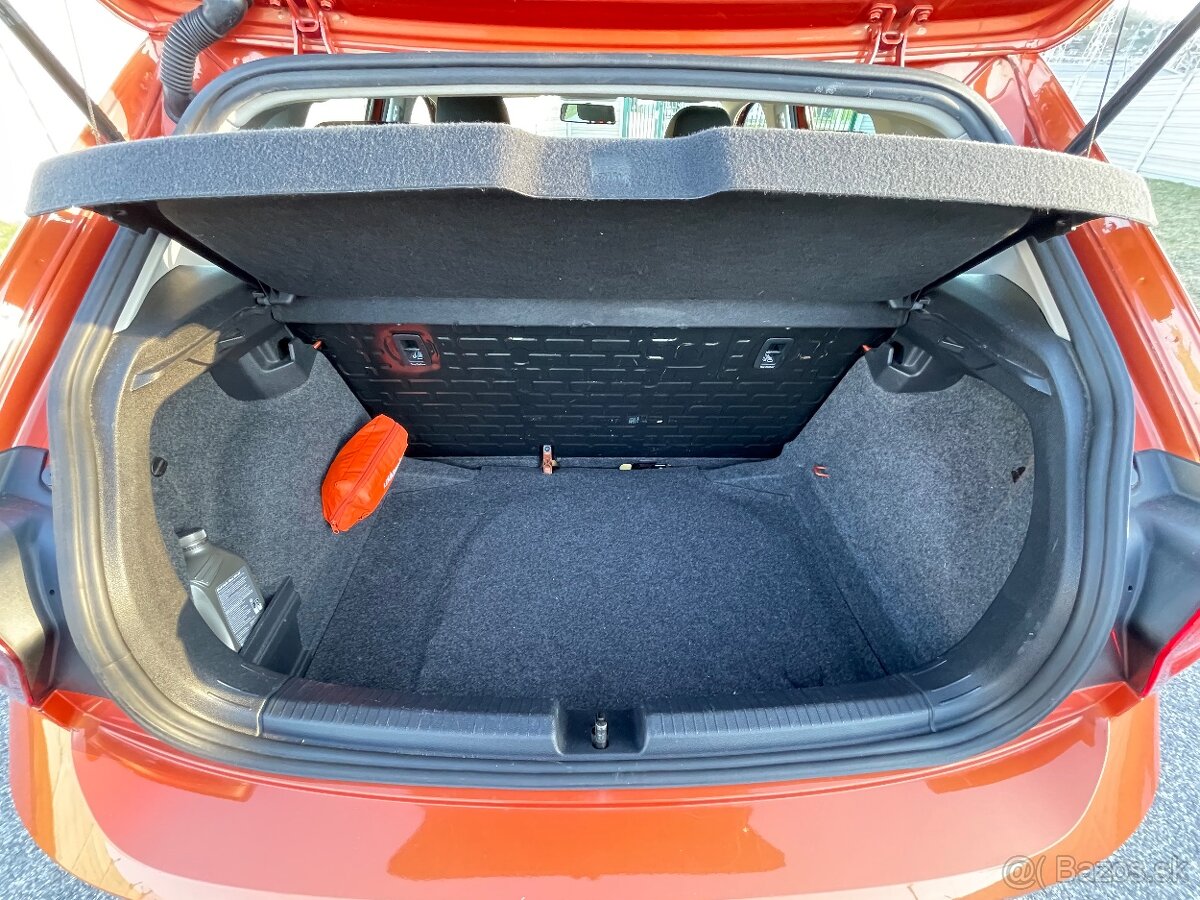 Volkswagen Polo - 9