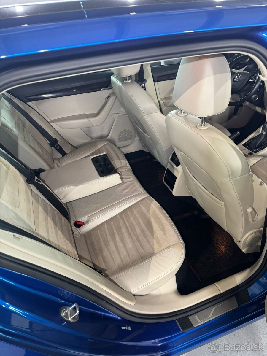 🚘 Škoda Octavia III Combi 1.6 TDI DSG – FULL výbava, TOP st - 9