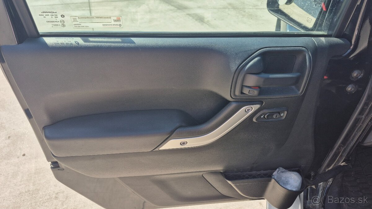 Jeep Wrangler 2.8 CRD 147 kw Sahara A/T 1.maj DPH - 9