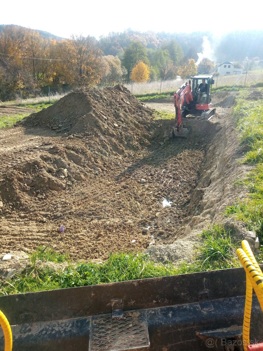 Zemné prace s UNC+minibager - 9