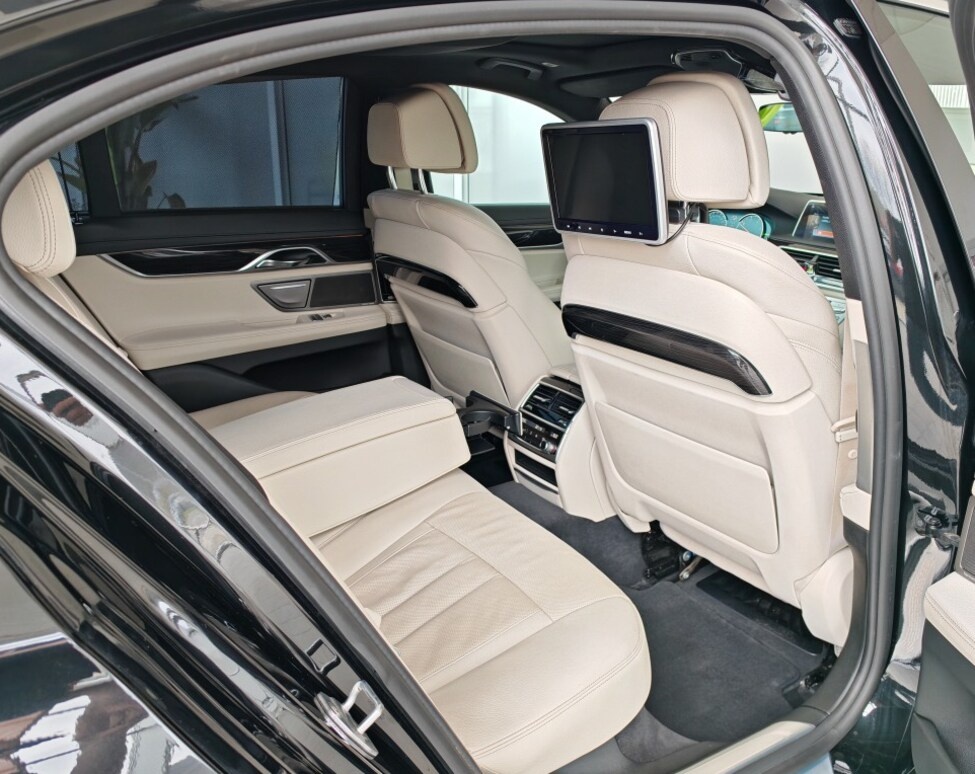 BMW Rad 7 730d xDrive A/T - 9