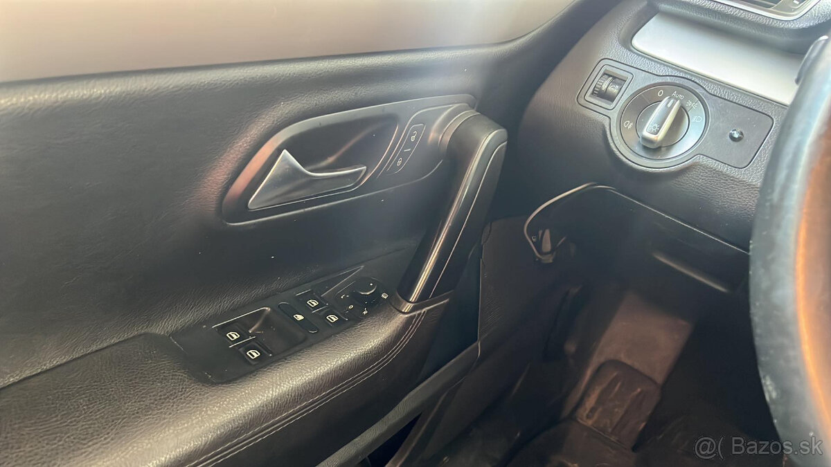 Volkswagen Passat CC 2,0Tdi 125kw - 9