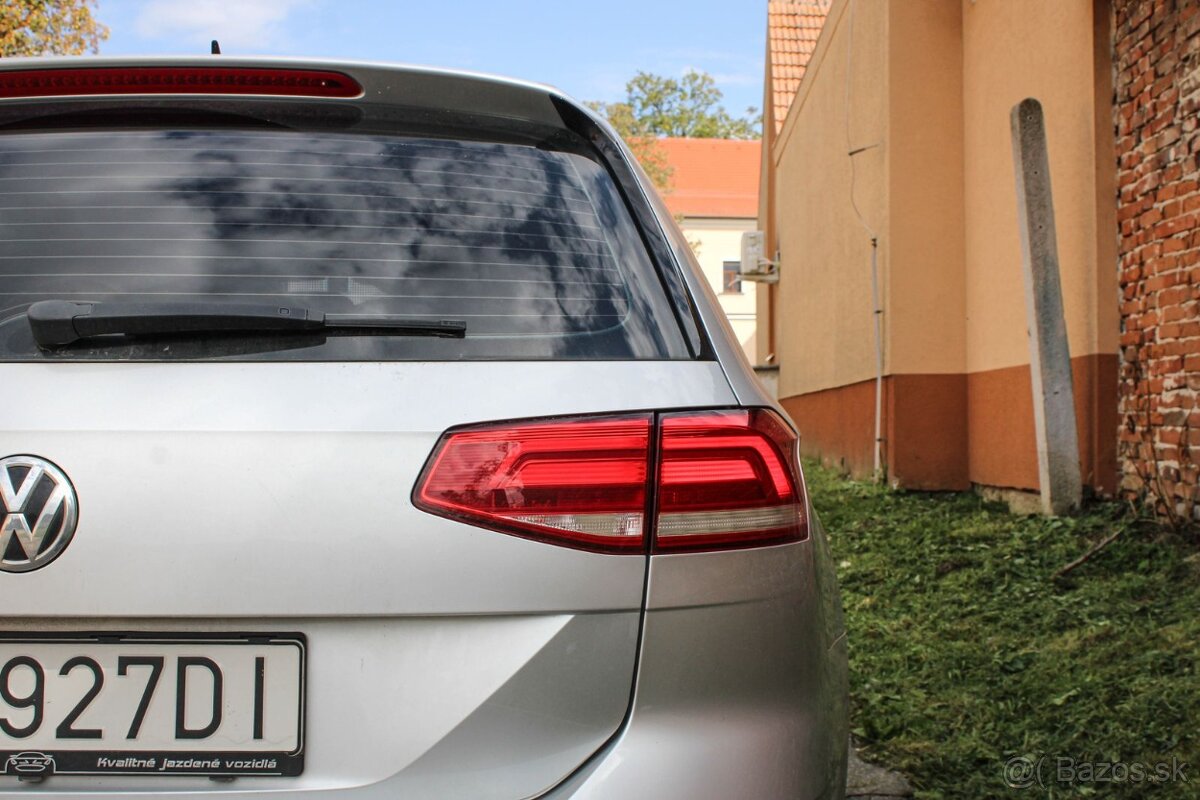 Volkswagen Passat Variant 2.0 TDI Highline DSG - 9
