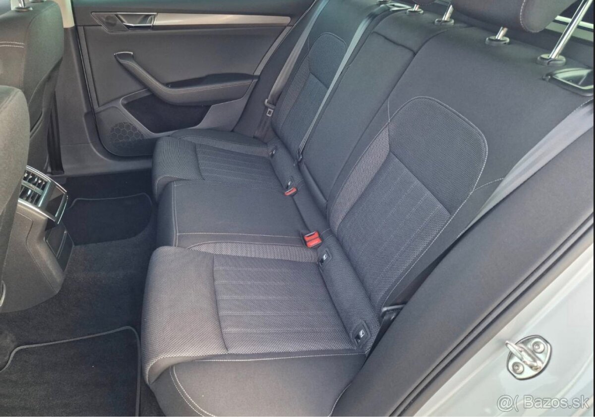 Škoda Superb Combi 2.0 TDI SCR Style DSG - 9