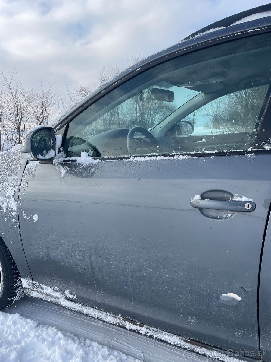 Rozpredam golf 5 combi - 9