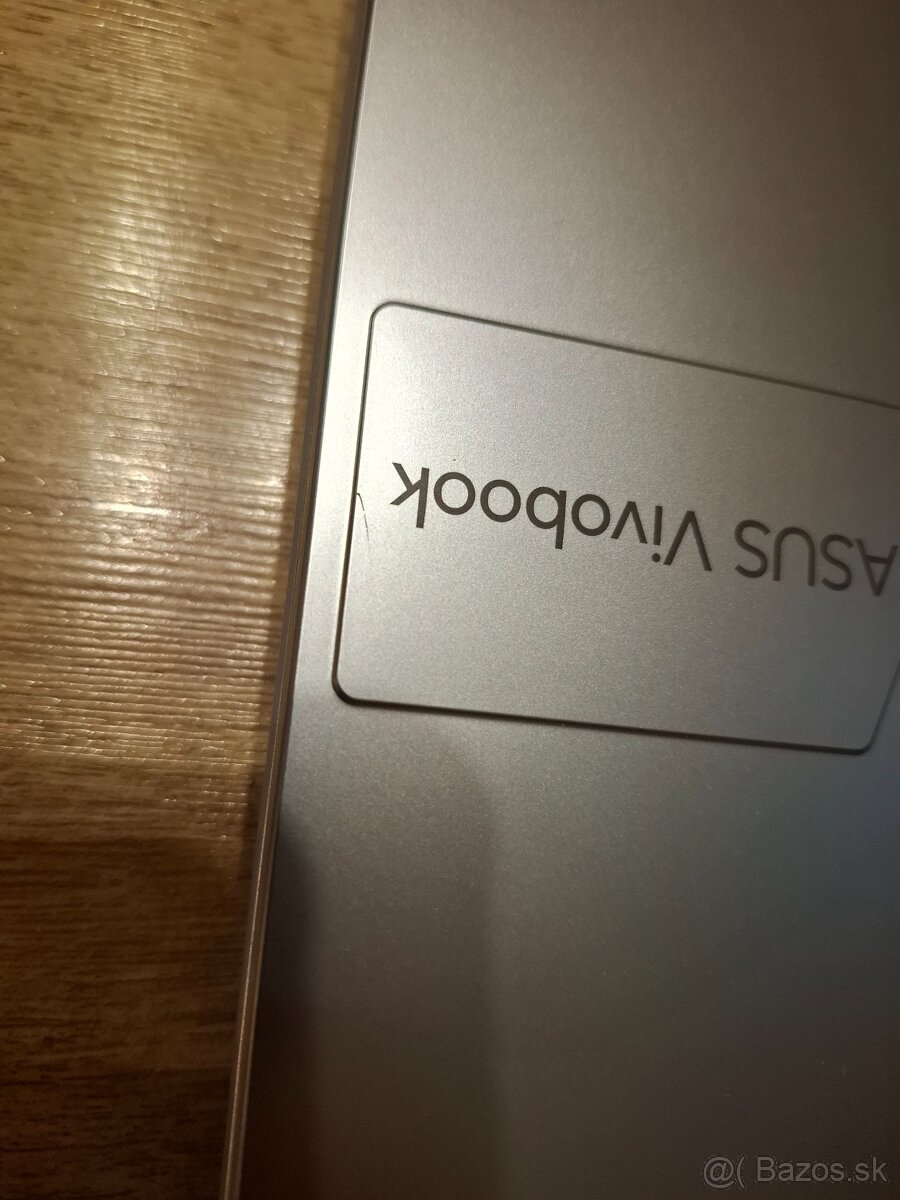 Predám noteboook Asus Vivobook X1504ZA - 9