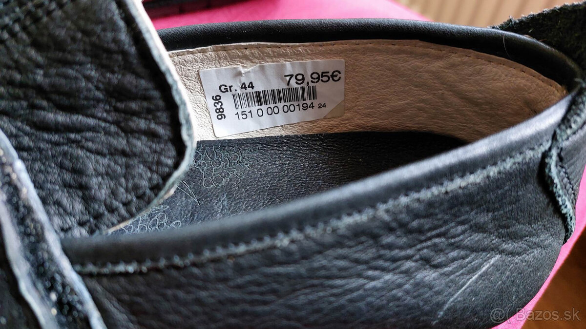 Obuv č. 44,45 - 9