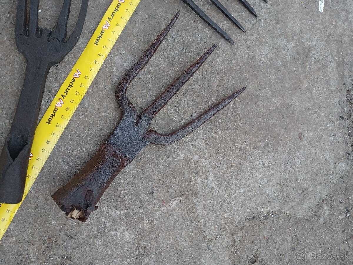 Staré kované vidli - 9