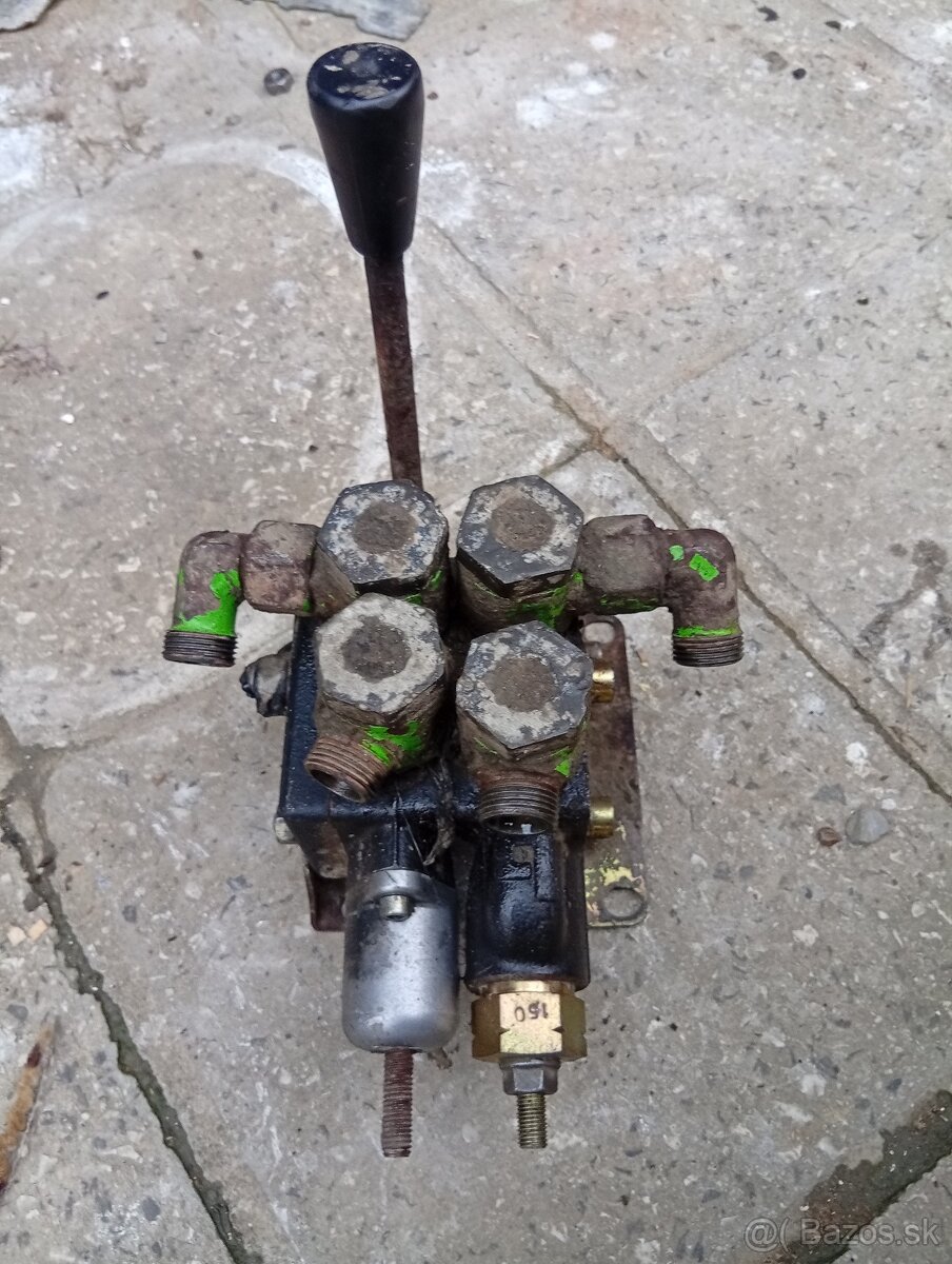 Predám piest+rozvádzač - 9
