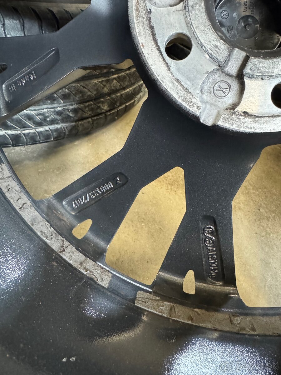 VW tiguan hliníkové disky r17 - 9