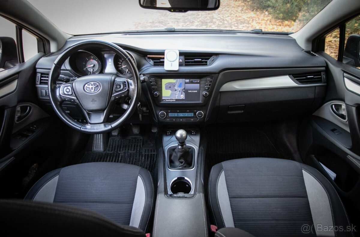 TOYOTA AVENSIS Combi 2.0 105kW 2017 - 9