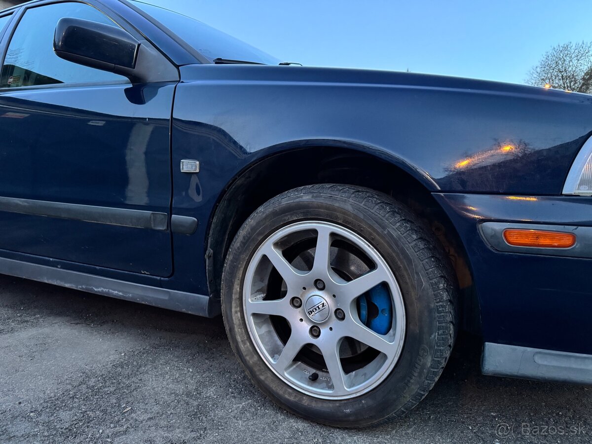 Volvo v40 1.8 85kw LPG - 9