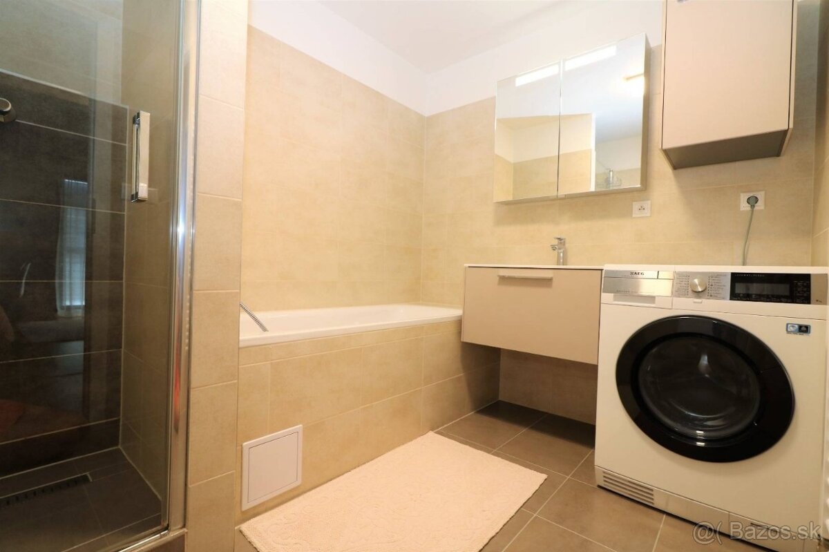 Na predaj zariadený 3-izbový byt Modrá guľa - 9