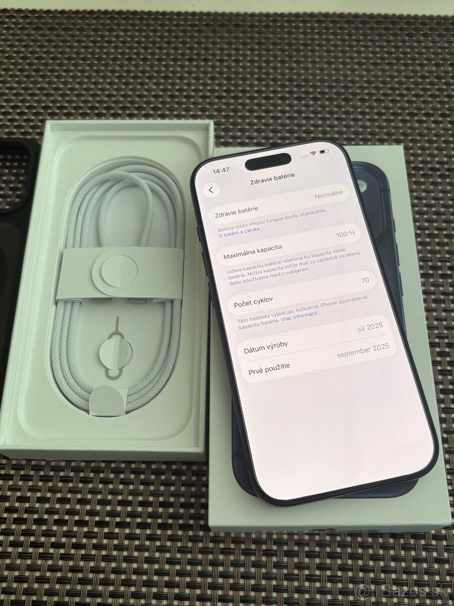 Apple iPhone 17 Pro 256GB Deep Blue - 9