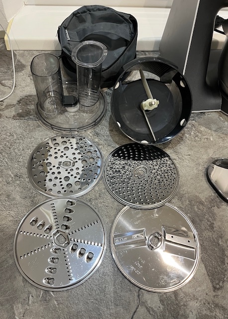 Bosch MUM 58M59 1000w kuchynsky robot - 9