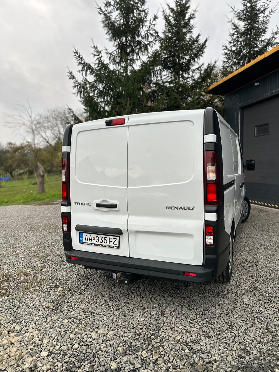 Renault trafic 1.6 cdti 2018 - 9