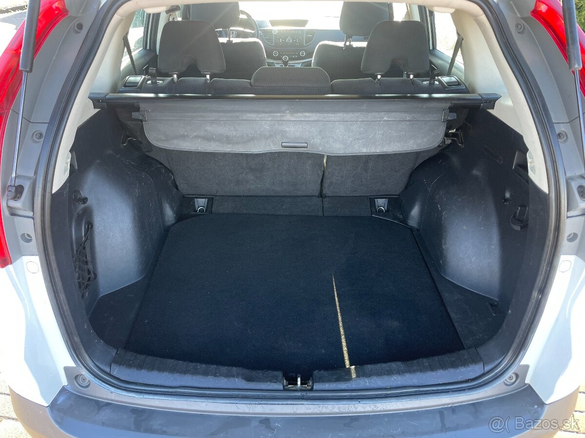 HONDA CR-V 2,2i-DTEC 4x4 110kw Tažné bez koroze 2015 - 9