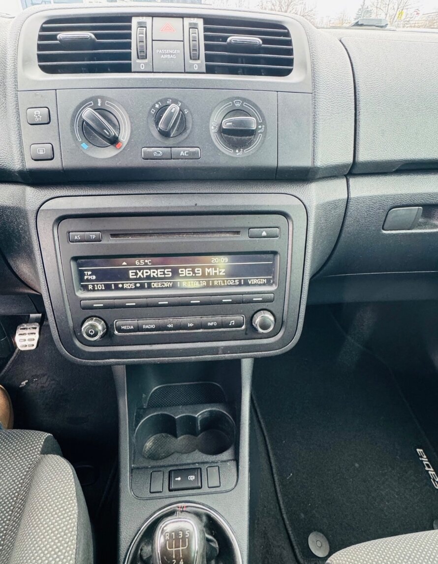 Škoda Fabia MonteCarlo 1.2 Benzín,Hatchback - 9