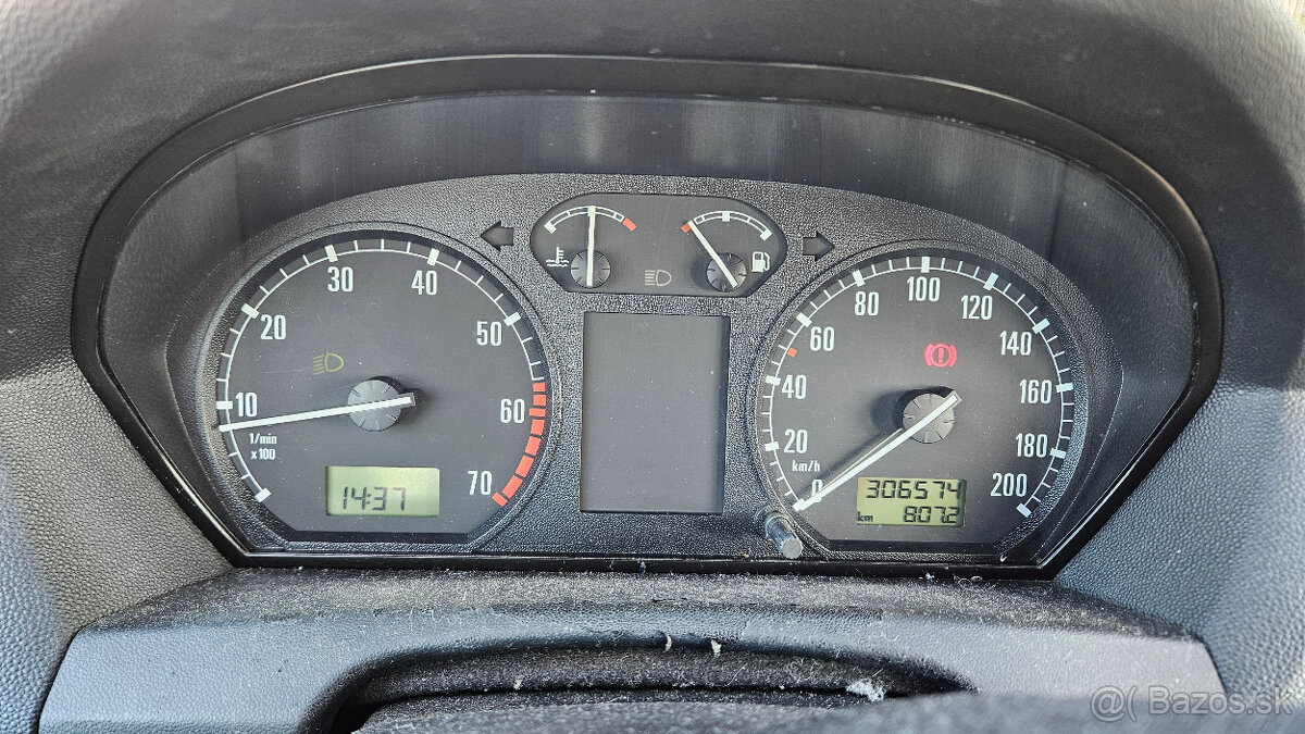 Škoda Fabia 1.4 (2002) - 9