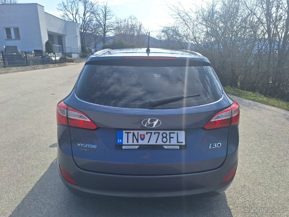 Hyundai i30 combi 1.4 crdi 66kw - 9