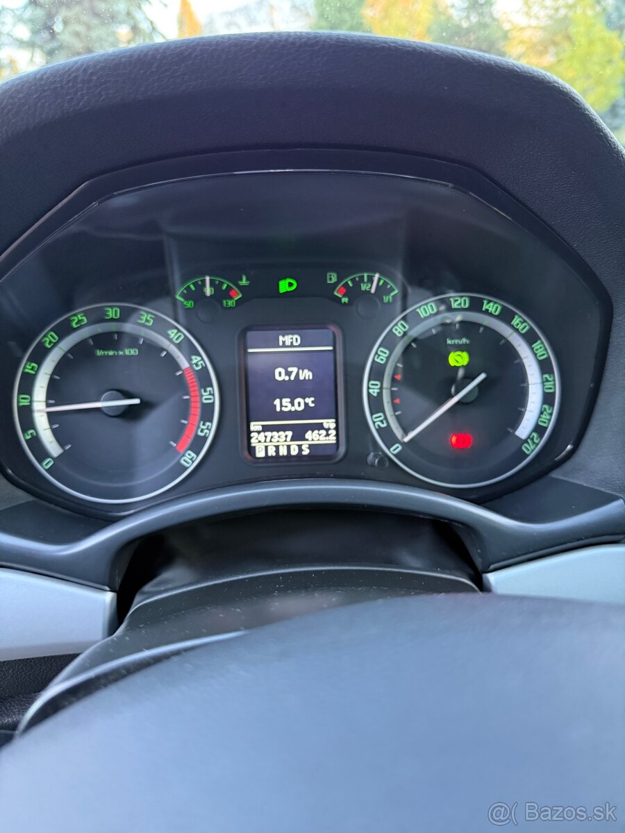 Skoda octavia 2.0 tdi rs dsg - 9