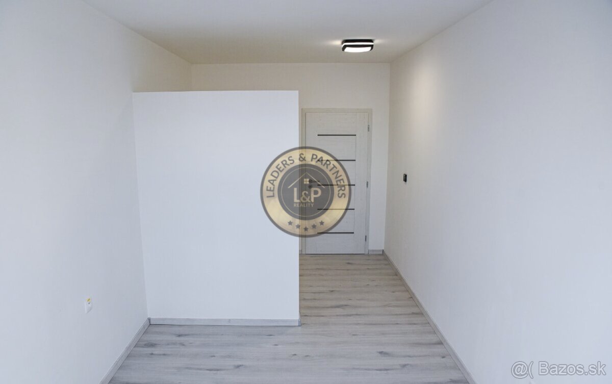 PREDAJ - priestranný 2-izbový BYT - prevedenie ŠTANDART - 9