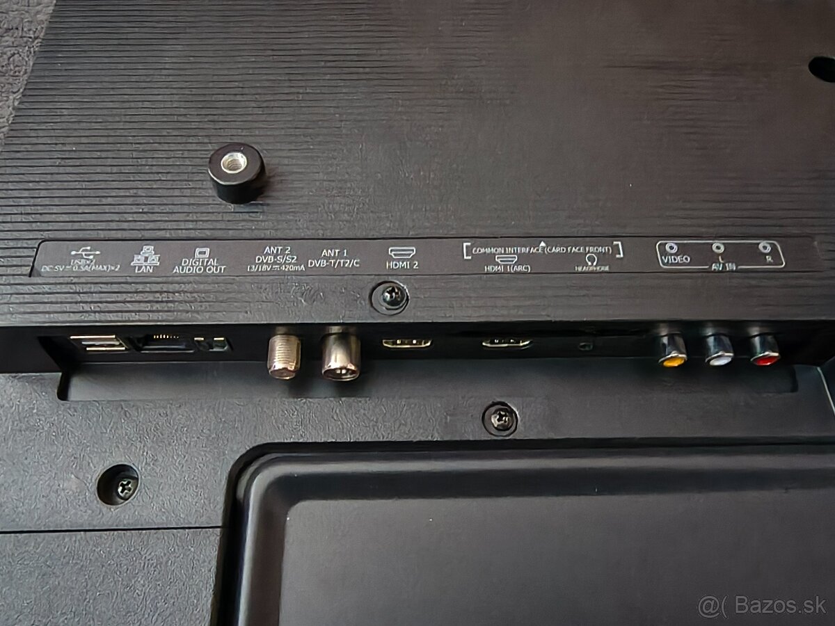 Hisense 40A4BG smart TV - 9